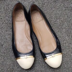 Tory Burch Black Patent Leather/Off-White Leather Cap-Toe Flats